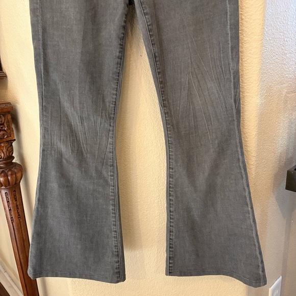 7 FOR ALL MANKIND Gray Low Waisted Bell Bottom Y2K Jeans Size 24-Made in USA - Picture 5 of 8